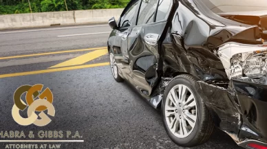 ¿Por qué elegir a Chhabra & Gibbs para mi caso de accidente automovilístico?